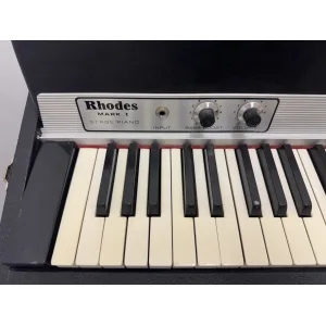 Thumbnail 2 of Fender Rhodes Seventy Three Mark 1