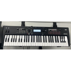 Korg Pre-Owned Kross 61 Key Music Workstation in Black and Red
